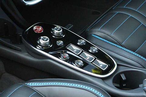 mclaren-vehicle-image