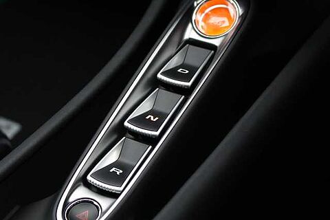 mclaren-vehicle-image