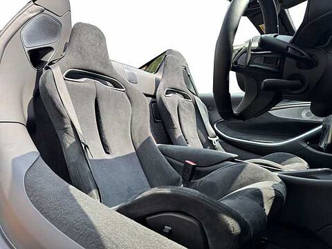 mclaren-vehicle-image