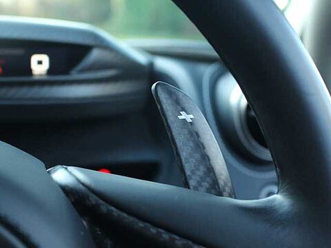 mclaren-vehicle-image