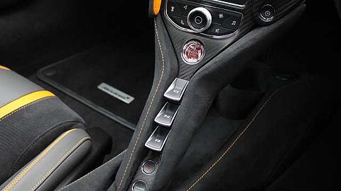 mclaren-vehicle-image