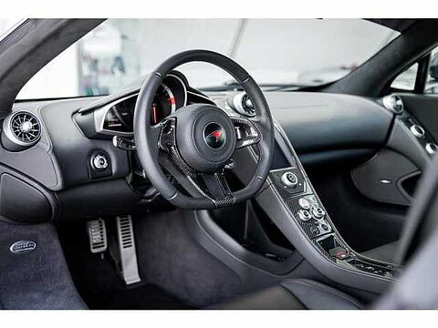 mclaren-vehicle-image