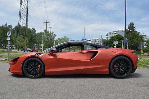mclaren-vehicle-image