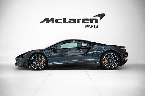 mclaren-vehicle-image