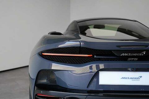 mclaren-vehicle-image