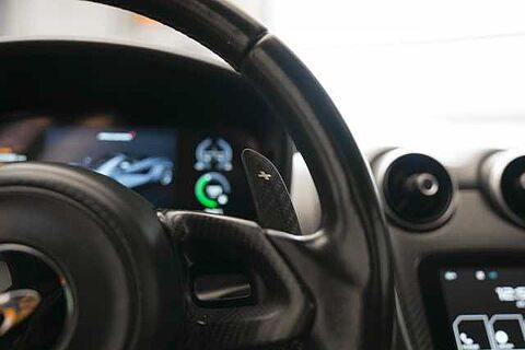 mclaren-vehicle-image